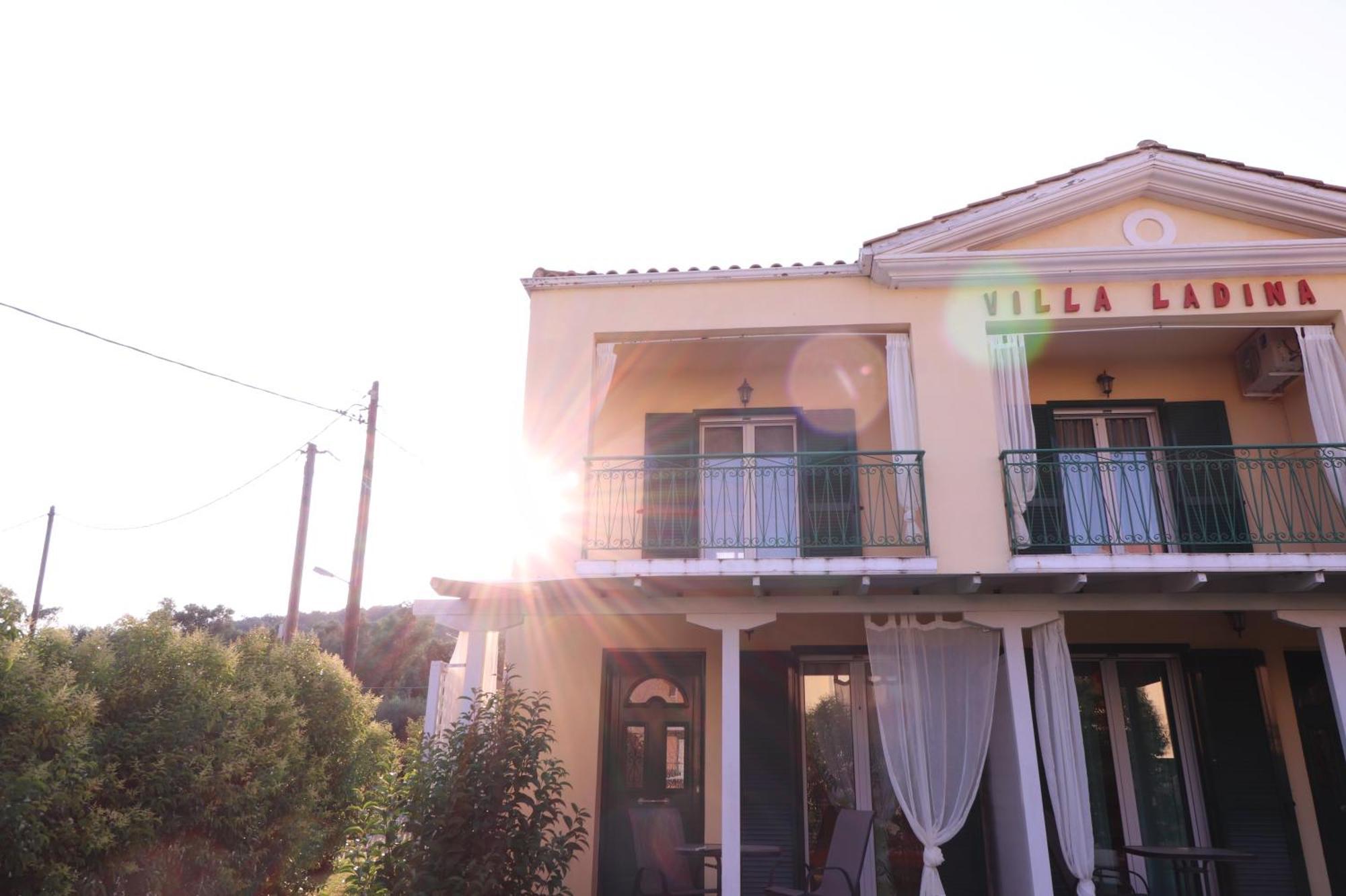 Villa Ladina Lygia  Exterior foto