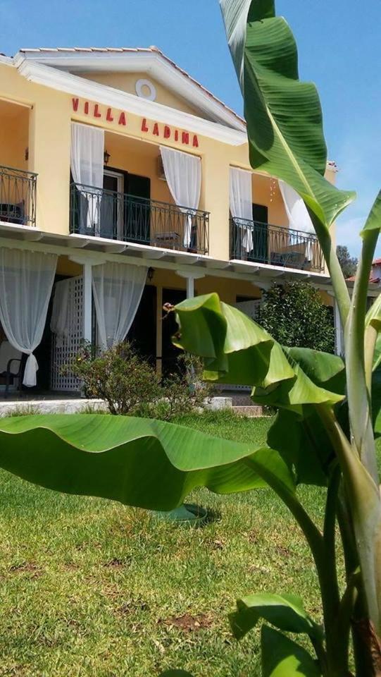 Villa Ladina Lygia  Exterior foto