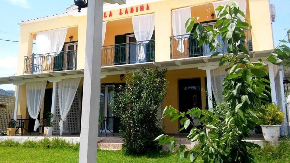 Villa Ladina Lygia  Exterior foto